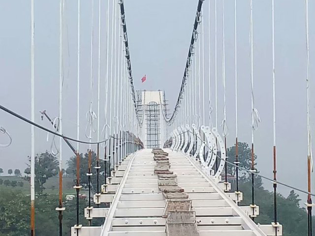 木質(zhì)吊橋